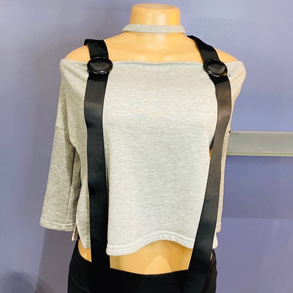 Cold Shoulder Ribbon Crop Sweater Shirt - Picture 5 of 8